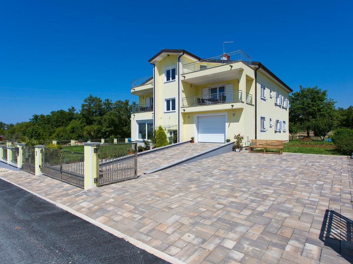 Apartment Maestral Poreč Eksteriør billede